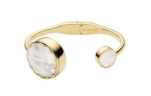 Kate Spade New York's bangle scallop tracker.