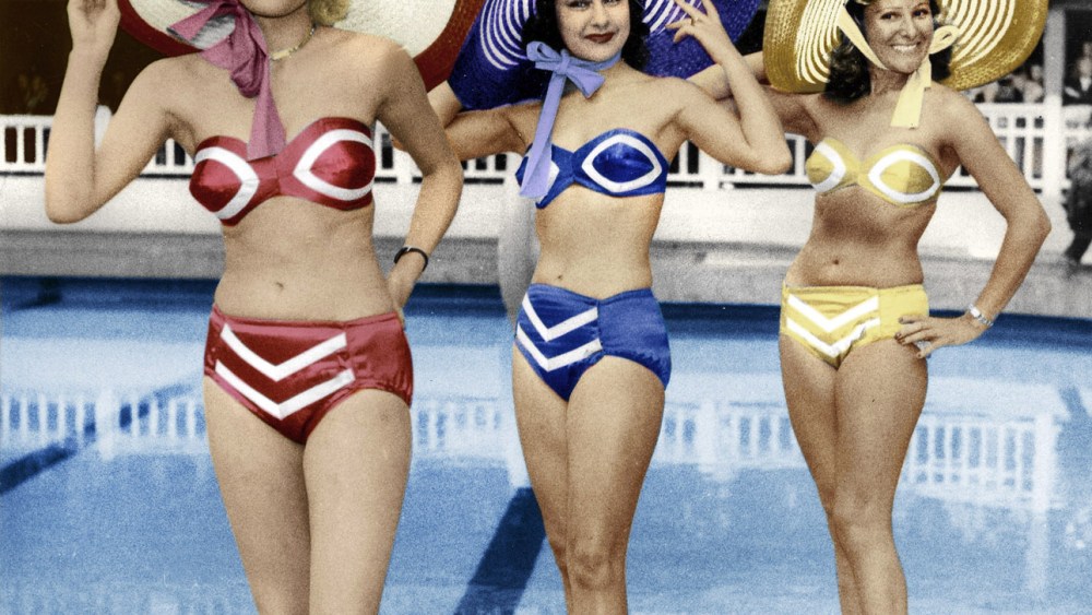 Louis Réard bikini presentation at the Molitor pool in 1951
