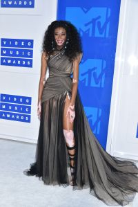 VMA 2016 Winnie Harlow