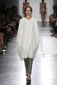 A Detacher RTW Spring 2017