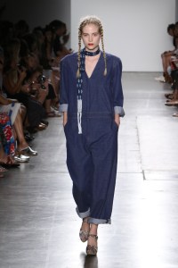 A Detacher RTW Spring 2017