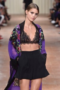 Alberta Ferretti RTW Spring 2017