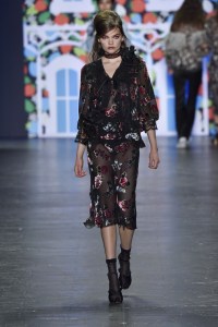 Anna Sui RTW Spring 2017