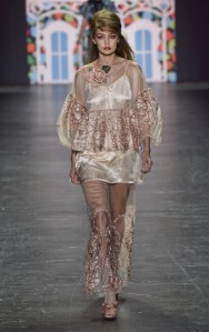 Anna Sui RTW Spring 2017