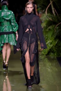 Balmain RTW Spring 2017