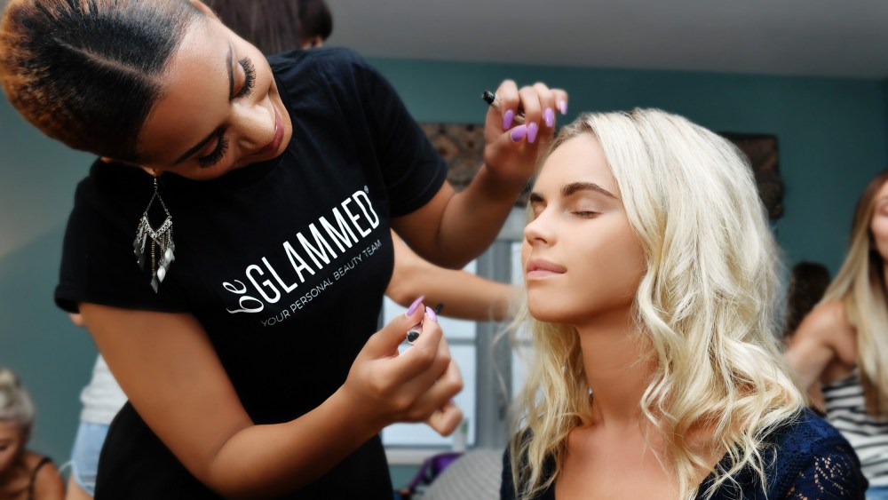 Macy’s and BeGlammed Unite for On-Demand Beauty Services