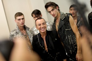 Backstage at Julien Macdonald RTW Spring 2017
