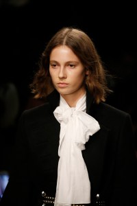 Details at Burberry September 2016 Show