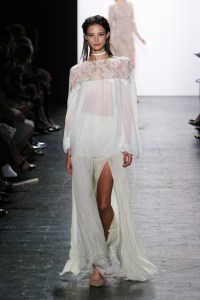 Dennis Basso RTW Spring 2017
