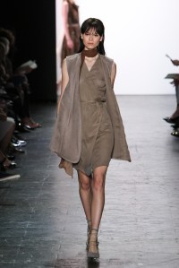 Dennis Basso RTW Spring 2017