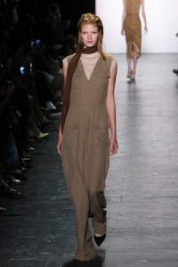 Dennis Basso RTW Spring 2017