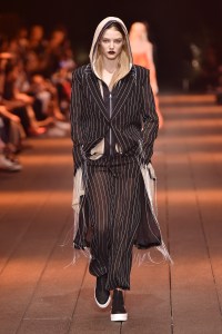DKNY RTW Spring 2017