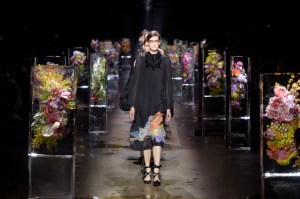 Dries Van Noten RTW Spring 2017