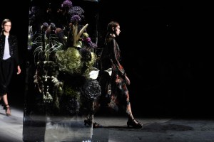 The Set at Dries Van Noten Spring 2017
