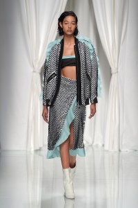 Emanuel Ungaro RTW Spring 2017