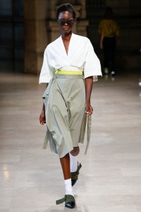 Fashion Guerrilla RTW Spring 2017