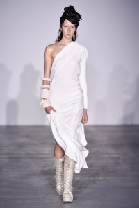 Gareth Pugh RTW Spring 2017