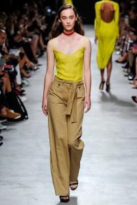 Guy Laroche RTW Spring 2017