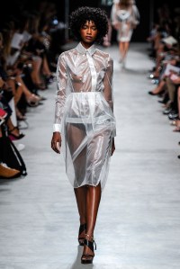 Guy Laroche RTW Spring 2017