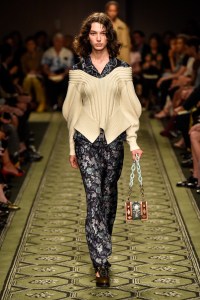 Burberry September 2016 Buy-Now Seasonless Show