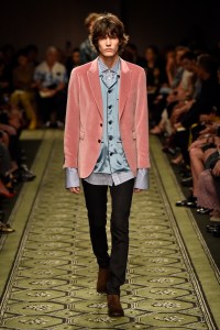 Burberry September 2016 Buy-Now Seasonless Show