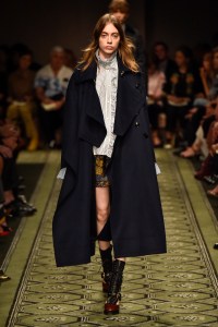 Burberry September 2016 Buy-Now Seasonless Show