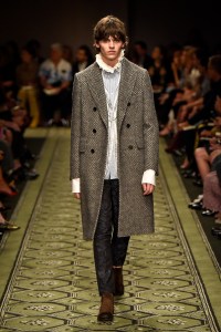 Burberry September 2016 Buy-Now Seasonless Show