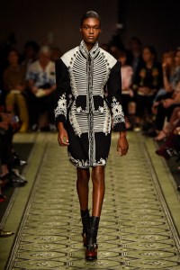 Burberry September 2016 Buy-Now Seasonless Show