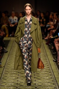 Burberry September 2016 Buy-Now Seasonless Show