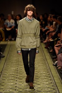 Burberry September 2016 Buy-Now Seasonless Show