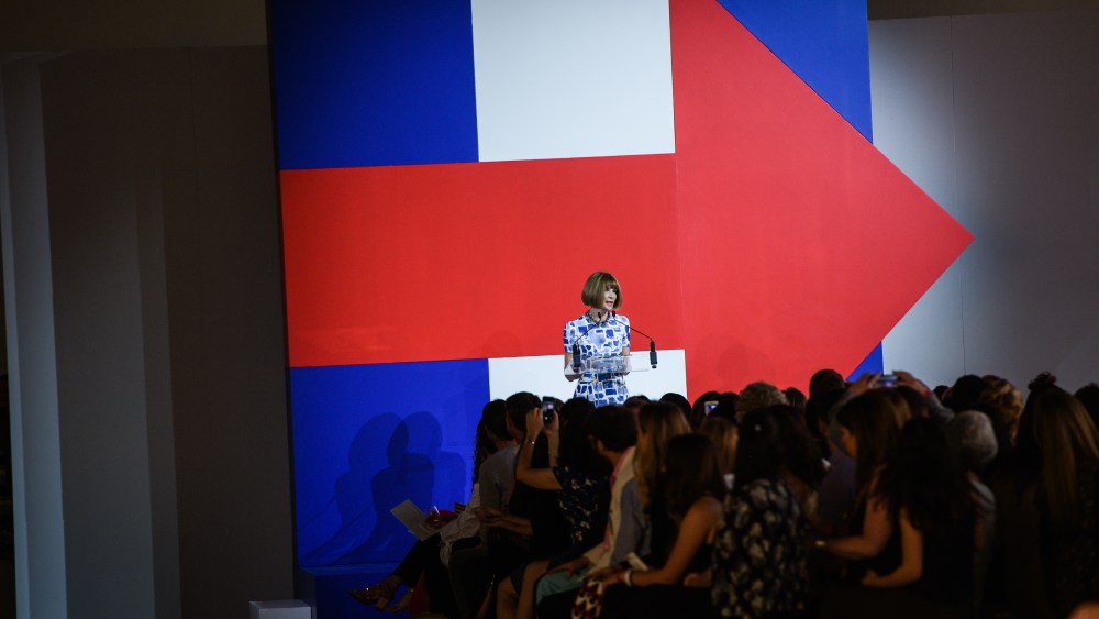 Anna Wintour Said Co-Hosting Clinton Fund-Raiser in Paris