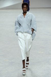Issey Miyake RTW Spring 2017