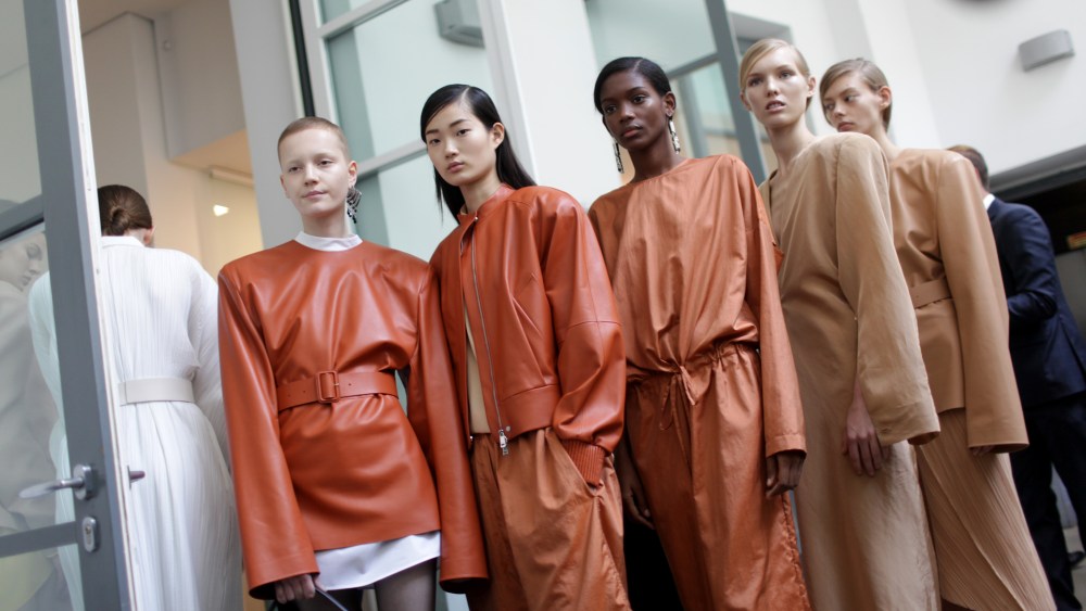 Backstage at Jil Sander Spring 2017