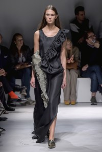Krizia RTW Spring 2017