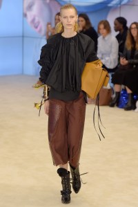 Loewe RTW Spring 2017