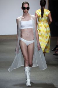 Yu Lang by Lang Yu RTW Spring 2017