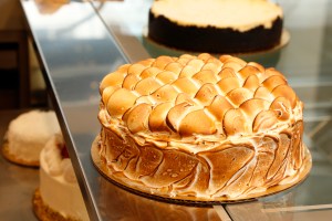 Lemon Meringue Cake
