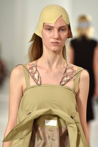 Maison Margiela RTW Spring 2017