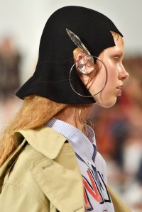 Maison Margiela RTW Spring 2017