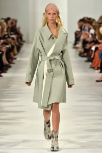 Maison Margiela RTW Spring 2017