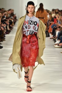 Maison Margiela RTW Spring 2017