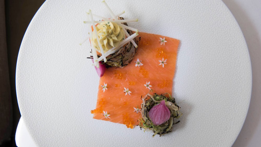 Metropolis Oyster Room Opens in Remodeled Blue Water Grill