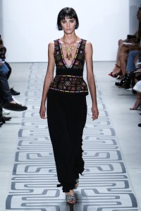Nicole Miller RTW Spring 2017