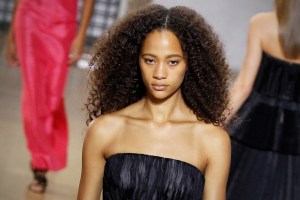 Beauty at Oscar de la Renta RTW Spring 2017