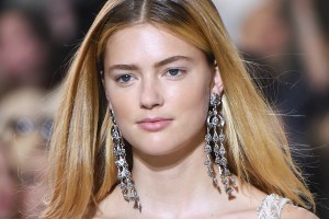 Beauty at Oscar de la Renta RTW Spring 2017