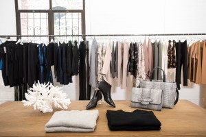 Pia, The Store