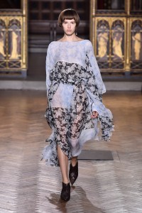 Sharon Wauchob RTW Spring 2017