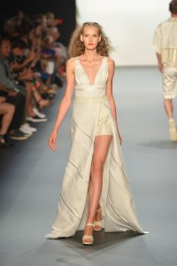 Son Jung Wan RTW Spring 2017