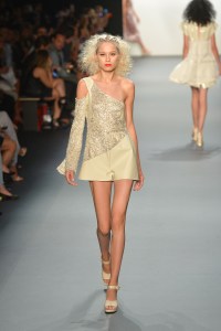 Son Jung Wan RTW Spring 2017