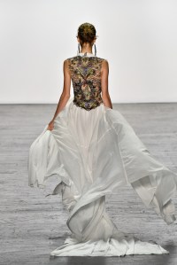 Tadashi Shoji RTW Spring 2017